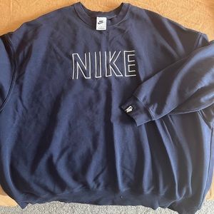Over sized Nike crew neck.